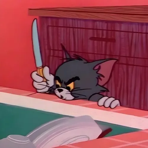 Hình meme hài mèo Tom nổi khùng nêu dấu hiệu bất ổn