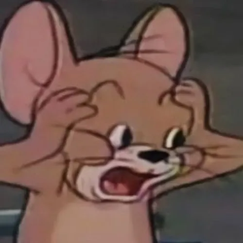 Meme mèo Tom gợi pha lật kèo khi đồ gia dụng rơi trúng đầu