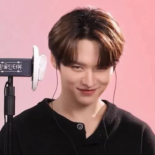 Meme khoảnh khắc cười nham hiểm khiến câu chuyện đảo chiều hài hước