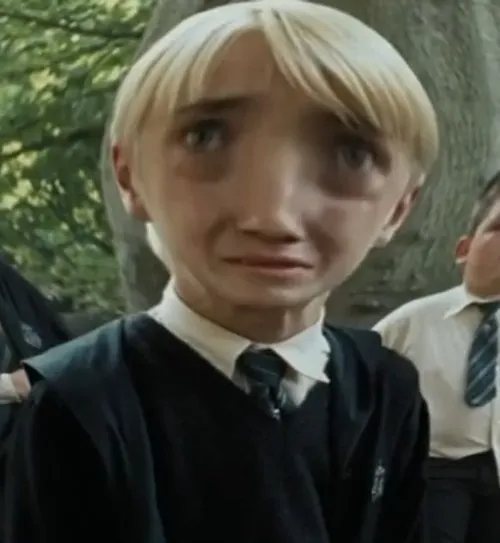 Meme Cậu Bé Sống Sót giữ tinh thần chính nghĩa giữa bóng tối