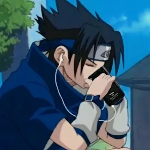 Meme Sasuke đứng giữa tàn khói Susanoo với ý chí mạnh không lay chuyển