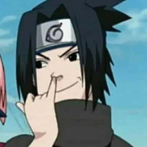 Ảnh troll Uchiha lạnh lùng dùng ánh nhìn lạnh của Sasuke dọa Danzo tái xanh