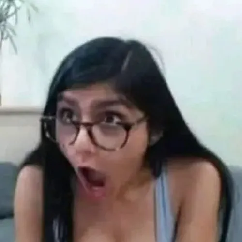 Sự ngỡ ngàng lạ lẫm trong meme được dùng lúc cảm xúc khó diễn đạt