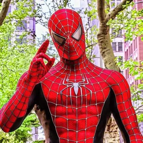 Những khoảnh khắc người nhện tung tơ hài hước trong các tình huống khó đỡ thường gặp