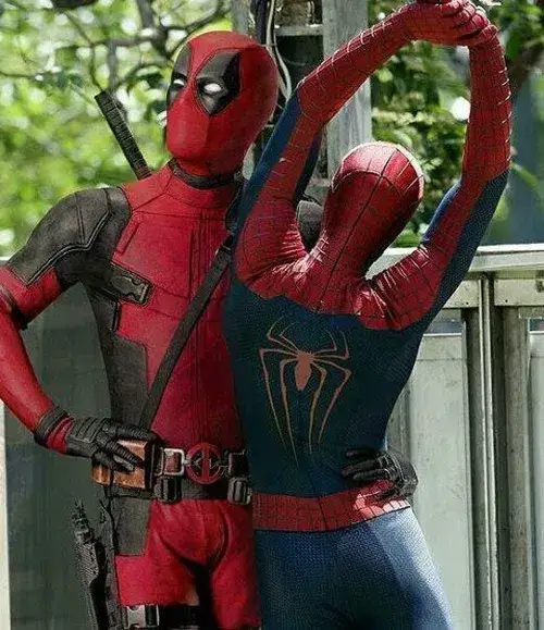 Hành trình trưởng thành của Peter Parker được tái hiện vui nhộn qua ảnh chế