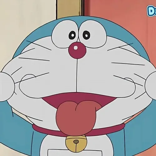 Meme Doraemon phác họa thân hình tròn trịa với chuông cổ nhỏ.