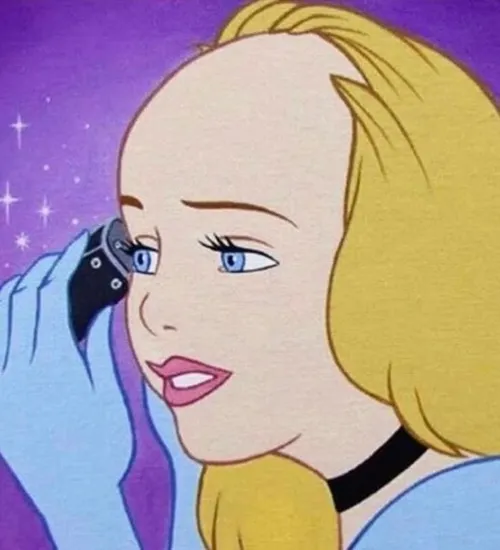 Hình meme hài công chúa phản ứng tình huống gây sốc rất hài