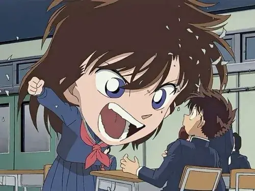 Dấu ấn hai danh tính Shinichi Conan gây nên nhiều tình huống dở khóc dở cười