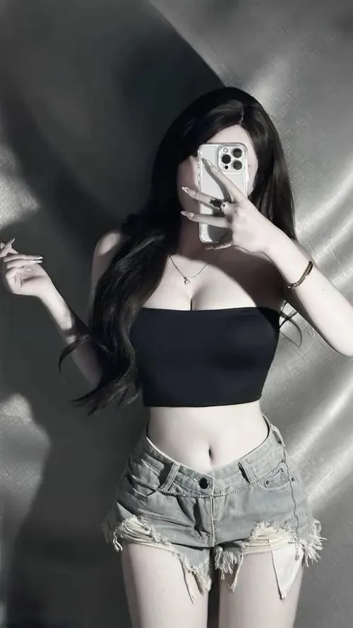 Full 85 Ảnh Gái Xinh Trung Quốc Sexy Ngực Bự và cách tạo dáng đầy nóng bỏng