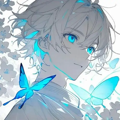 Chàng tóc bạc mắt xanh đứng giữa đàn bướm phát sáng, áo trắng mỏng và nền xanh nhạt khiến tổng thể sáng nhưng vẫn lặng, hợp bối cảnh